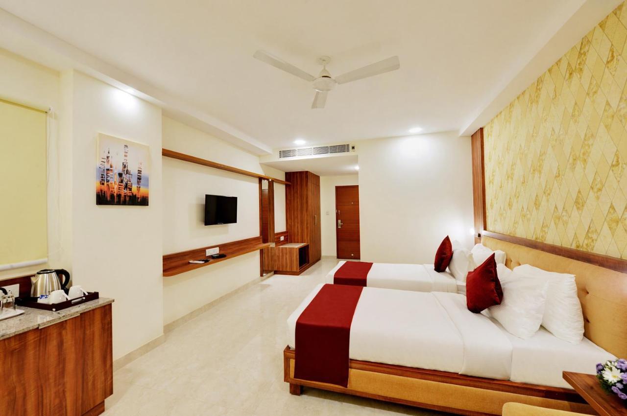 La Sara Gateway Hotel Bangalore Buitenkant foto