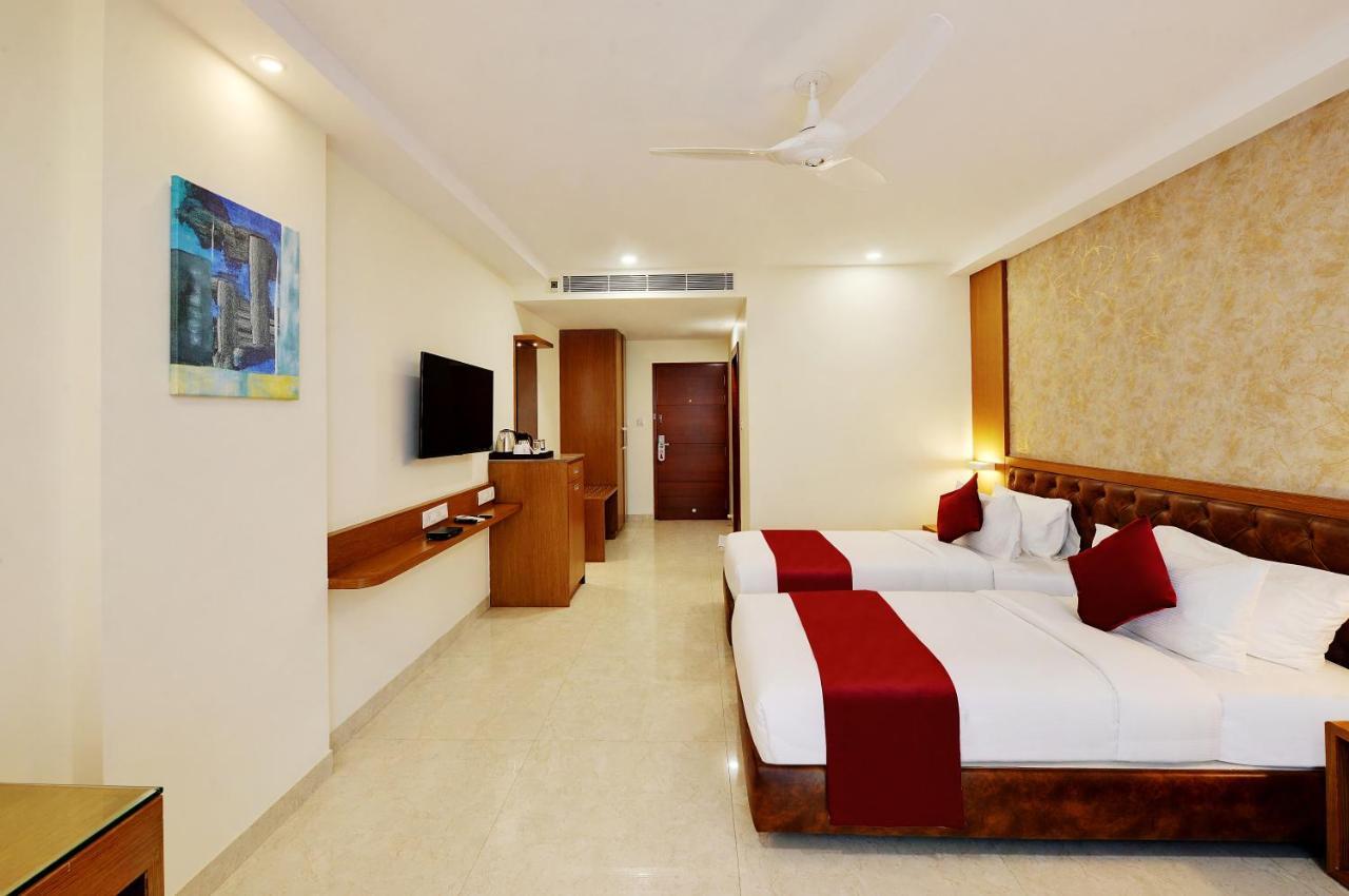 La Sara Gateway Hotel Bangalore Buitenkant foto