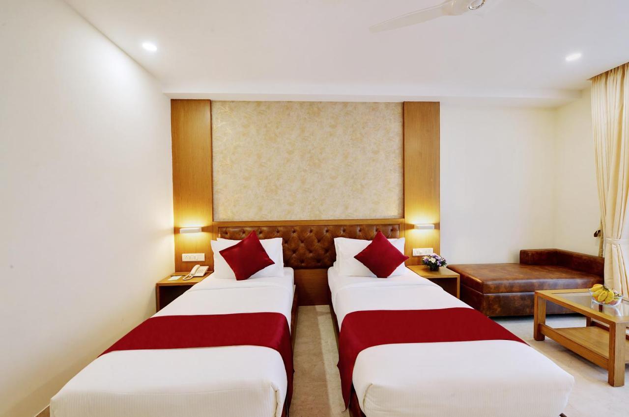 La Sara Gateway Hotel Bangalore Buitenkant foto