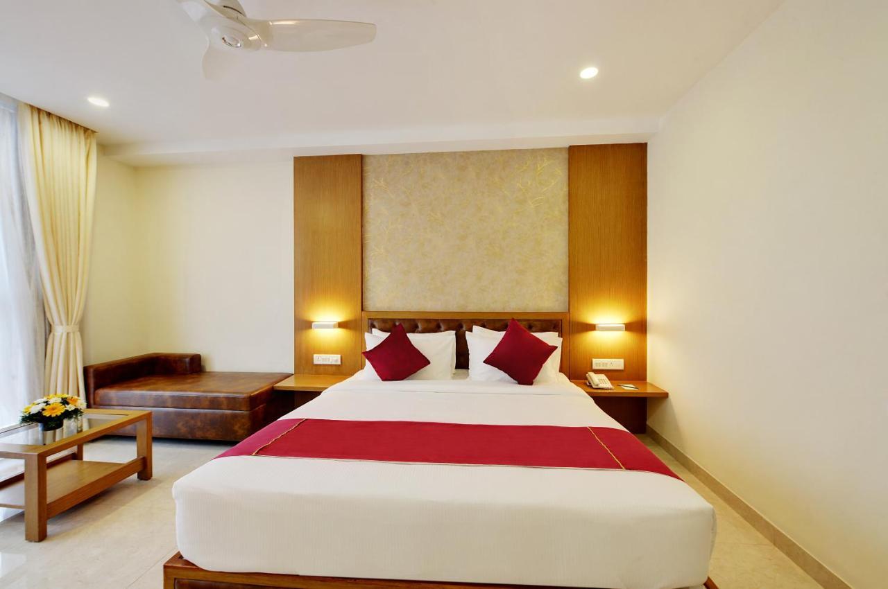 La Sara Gateway Hotel Bangalore Buitenkant foto
