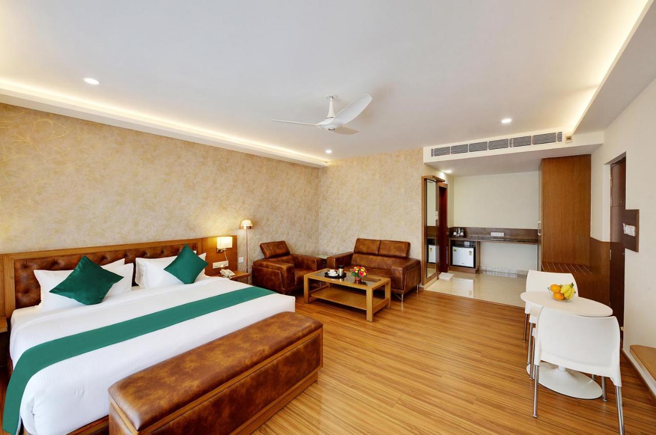 La Sara Gateway Hotel Bangalore Buitenkant foto