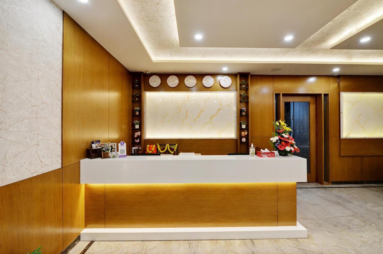 La Sara Gateway Hotel Bangalore Buitenkant foto